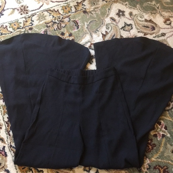 Masseys Black Ruffled Hem High-Low Flare Pants size Small - Picture 9 of 10